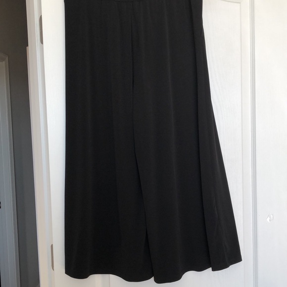 Susan Graver Black Palazzo wide leg pants. Cropped length. Side pockets. Size M - Picture 6 of 8